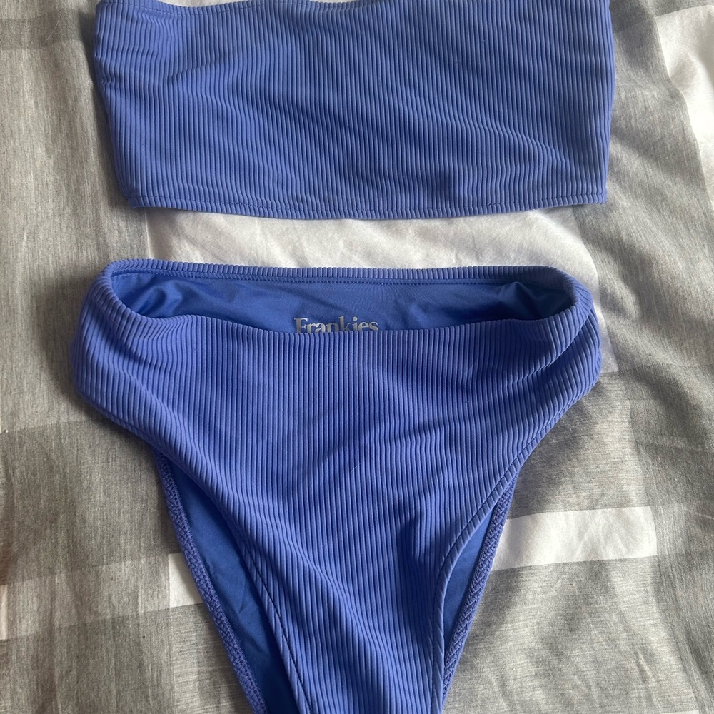 Frankies Ribbed Bikini Set (Never Worn)